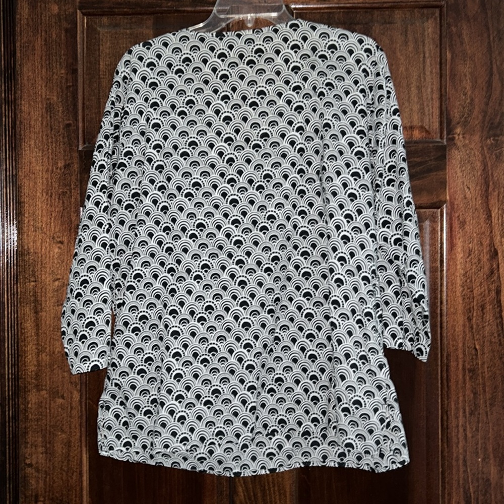 Talbots L woman’s tunic. EUC - Picture 3 of 9